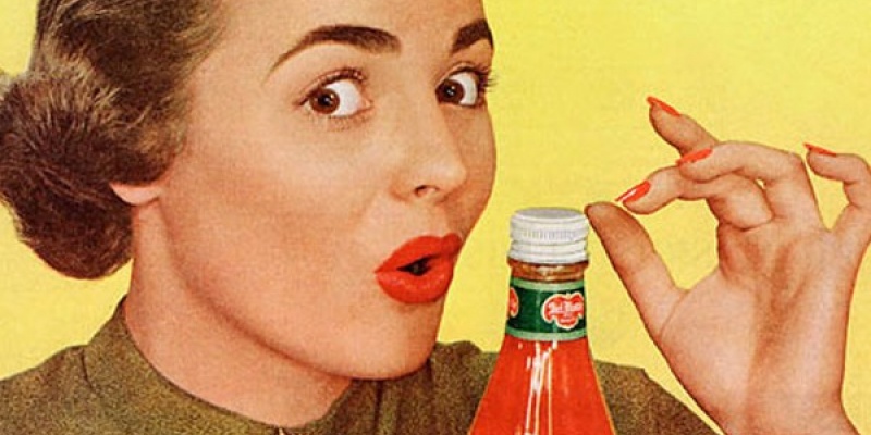 Femeia in printurile vintage