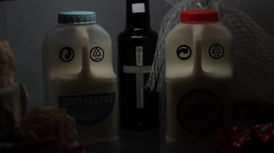 Friends of the Earth - A love story in milk
