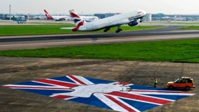 Heathrow - Union Jack Flag