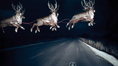 Mercedes-Benz - Reindeer in Headlights