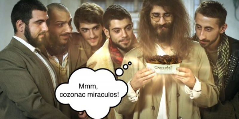 Motivul "shaorma cu de toate" in reclama pentru cozonacul Chocolat