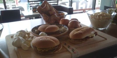 McDonald's isi propune sa vanda peste 300.000 de produse inspirate de gastronomia locala, in Saptamanile Romanesti