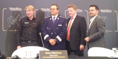 Johnnie Walker l-a adus pe Mika Hakkinen in Romania pentru promovarea consumului responsabil de alcool