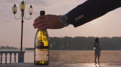 Chardonnay Domeniile Samburesti - Un vin care intelege femeile
