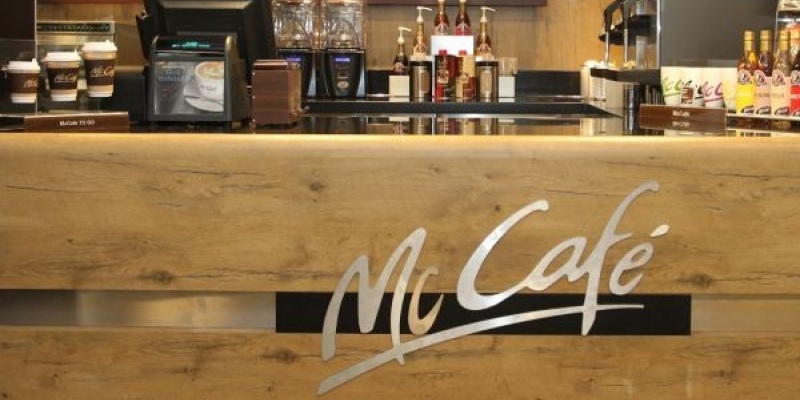 O noua cafenea McCafe, deschisa in Delfinariul din Constanta