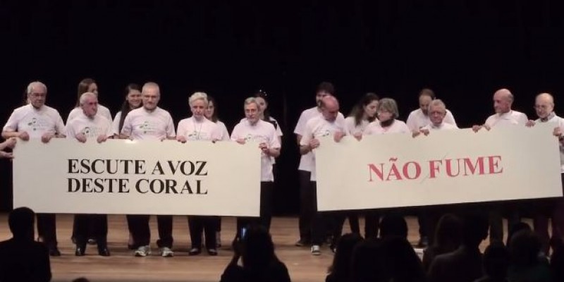 Un cor neasteptat isi ridica vocea impotriva fumatului