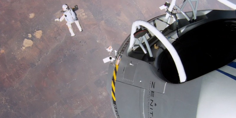 In spatele maretei sarituri de pe stratosfera s-au aflat micutele camere GoPro care au surprins totul