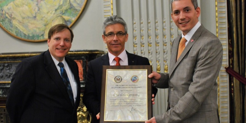 Eforturile de CSR ale Coca-Cola Romania, recunoscute de Ambasada SUA in cadrul Award for Corporate Excellence 2013