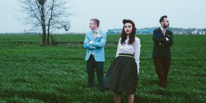 De mana cu We Singing Colors