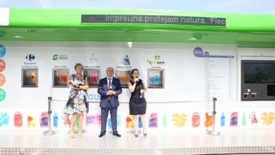 SIGUREC, statiile inteligente de colectare selectiva a deseurilor, lansate in Bucuresti, in parcarile Carrefour Baneasa si Carrefour Vitantis