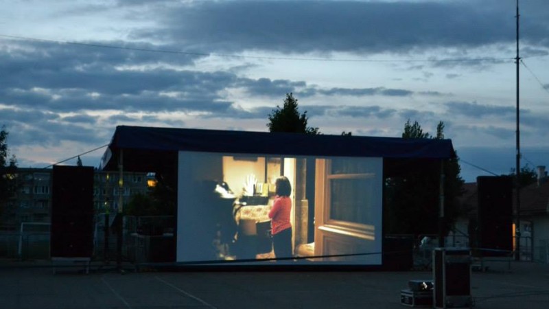 Ce se intampla cu un oras mic peste care vine un festival mare?