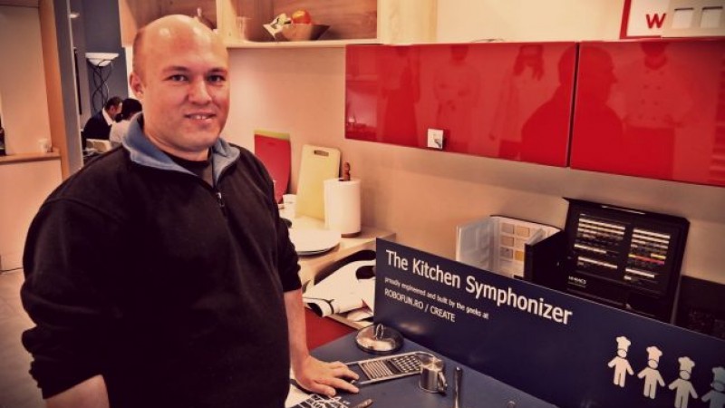 Ce-i trebuie creierului tau ca sa se indragosteasca de branduri? Stimuli noi si neasteptati