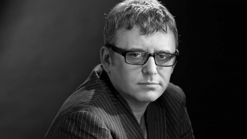 Iulian Comanescu: Principalul vinovat pentru tabloidizare este publicul. Principalul vinovat pentru lipsa presei serioase este, in schimb, presa