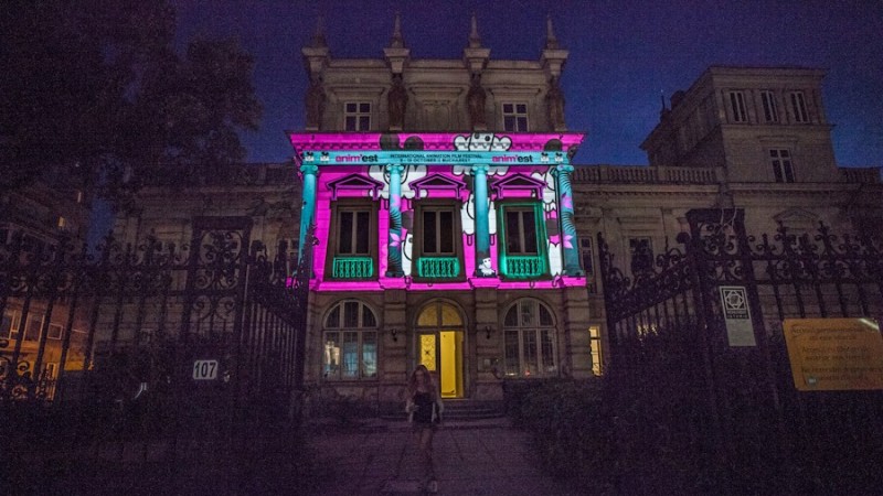 TIPTOE: dragoste de VJ-ing si footage video distrus, apoi reinventat