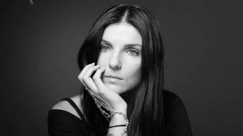 Chris Simion despre promovarea spectacolelor de teatru: Publicul bucurestean inca mai crede ca valoarea unui spectacol e data de locul unde se joaca si de numele de pe afis