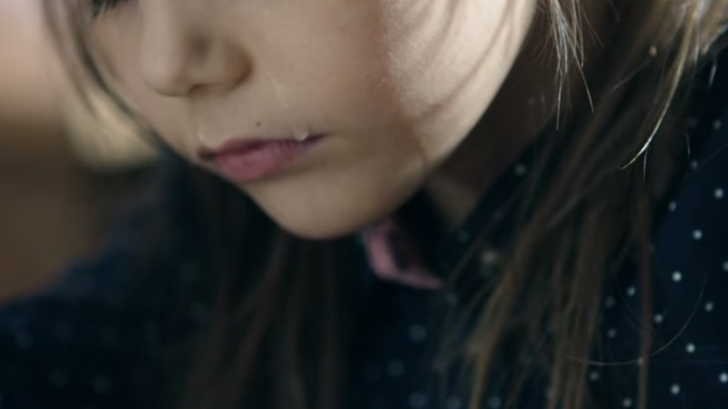 Asociatia Telefonul Copilului si Geometry Global Romania lanseaza campania “Nu putem alege intre lacrimi“