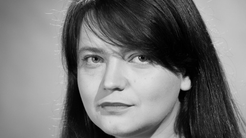 Ana-Maria Caia: Sapte Seri nu mai e un ghid urban in format mic, e o revista mare, cu mult continut premium. Apoi, este un saptamanal gratuit, care traieste din publicitate si branded content