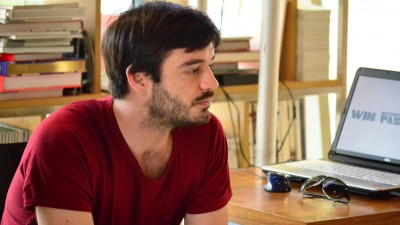 Cristian Neagoe: In cazul artei lui Adrian Ghenie, jurnalistii romani s-au fixat pe aspectul financiar si pare ca le e lene sa mai iasa de acolo