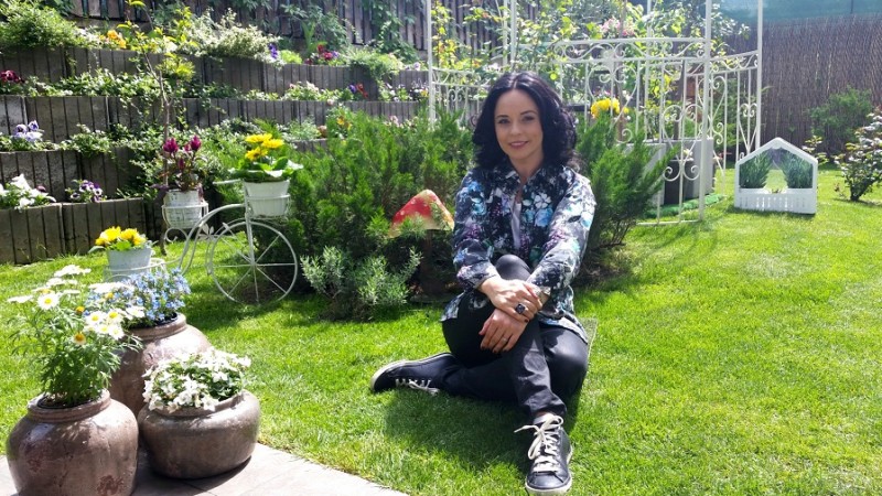 Emisiunea "Pretuieste viata" cu Andreea Marin, in grila de programe Itsy Bitsy FM