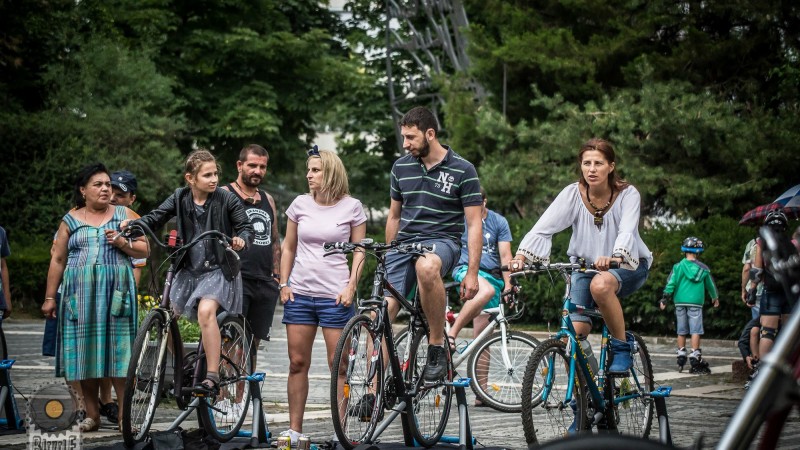 Peste 1500 de biciclisti s-au alaturat primei editii a Bicycle Music Festival