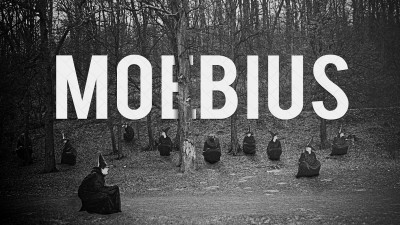 Stefan Eremia (Moebius): Ne-am apucat de cantat, am tot cantat si abia acum ne dam seama ca vrem sa ne auda si restul lumii, asa ca am inceput sa lucram la primul nostru album