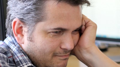 Iuliu Duma (B R A N Z A S): Logo-ul s-a scuturat de multe din particulele din jurul sau si se prezinta mai solitar, mai clar si mai stapan pe sine