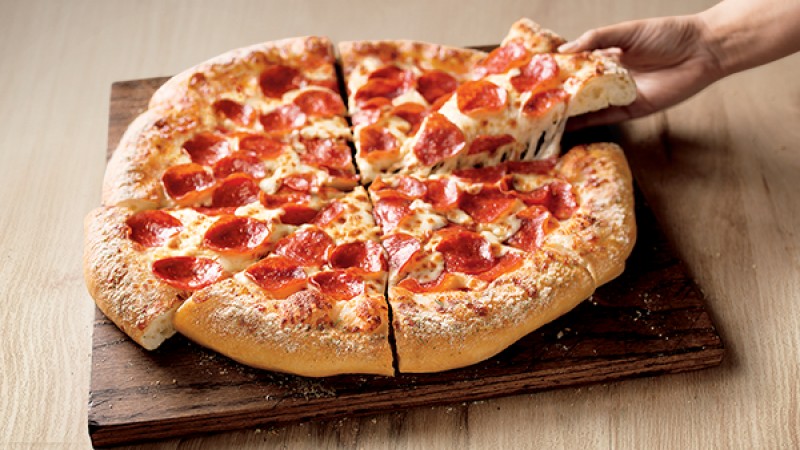 Special 5, cinci retete de pizza la un pret irezistibil, la Pizza Hut Delivery