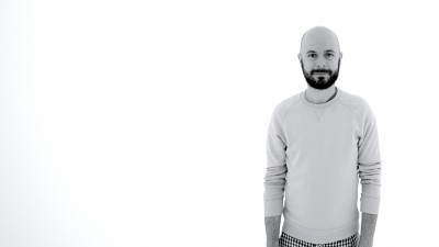 Marius Olteanu, regizor: Este ceva in publicitate care imi place de mor - posibilitatea de a experimenta cu formalul, de a merge intr-o zona straina artistic si de a o “cuceri"
