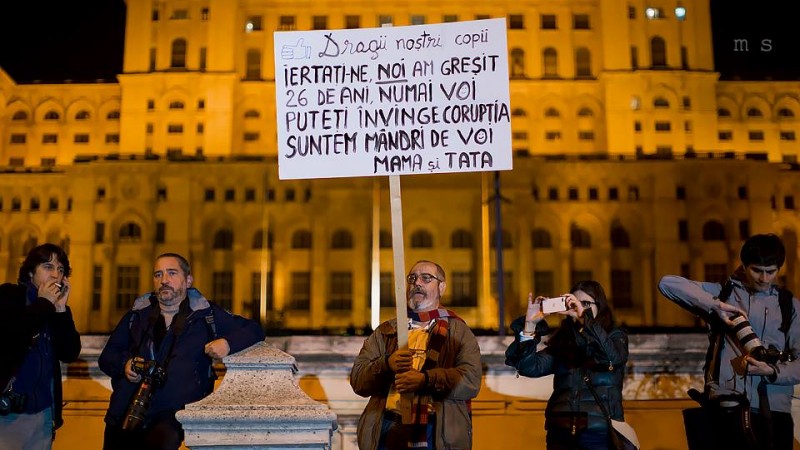 Poezia este in strada. Mesajele #Colectiv