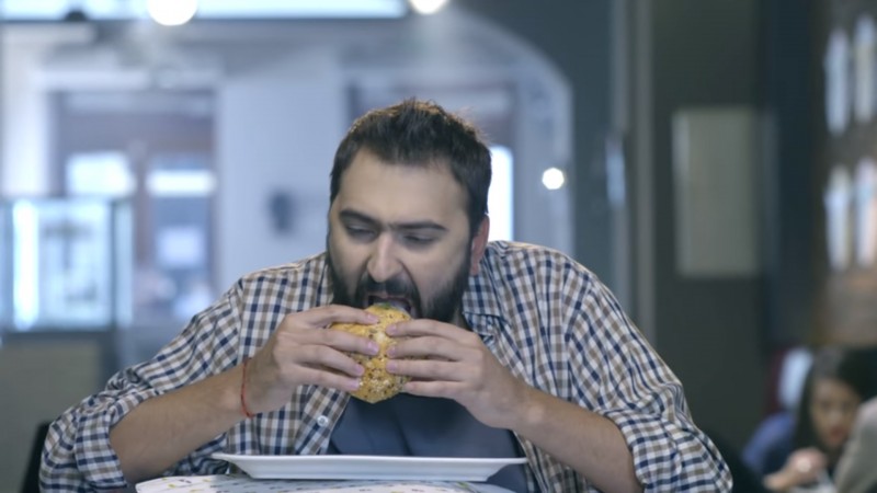 Propaganda misogina la hamburgeri