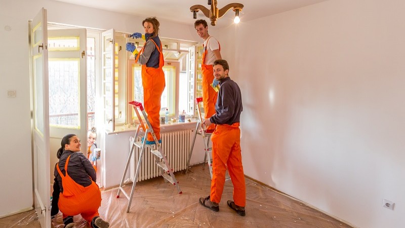 Voluntarii savana au renovat o casa pentru SOS Satele Copiilor Romania