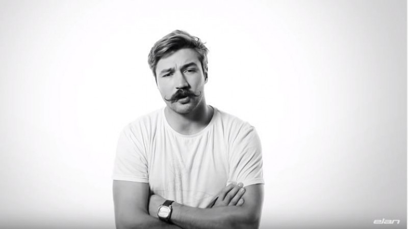 Tu ai plans la Legally Blonde?