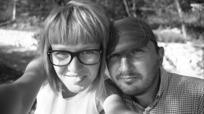 Ce iti trebuie sa pornesti pe cont propriu in branding. Alin Tamasan si Laura Ristea: Vitamine si curaj. Rabdare pana la cer. Birocratia e facuta sa iti manance cat mai mult timp in cel mai absurd mod posibil