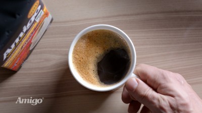 Amigo, leaderul absolut al pietei de cafea pure instant, provoaca piata de cafea prajita si macinata: tu de ce bei cafea?