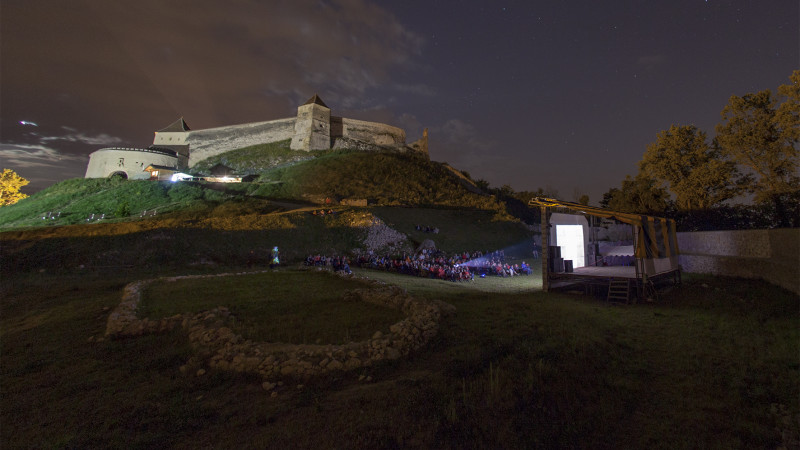O idee de film aduce studentilor un loc la Scoala de Vara a Festivalului de Film Istoric de la Rasnov