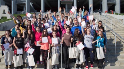 KFC, Pizza Hut si Pizza Hut Delivery au organizat Scoala Altfel 2016, pentru 36 de bursieri din programul „Vreau in clasa a noua”