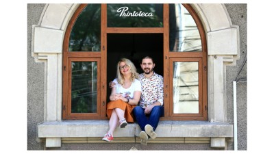 La povesti cu oameni de print. Sabina si Razvan Iordache (Printoteca): A fost mai intai o afacere, apoi o afacere de cuplu, o afacere de familie si, mai nou, e o afacere cu copii