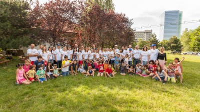 Peste 60 de angajati KFC au participat la &ldquo;Ziua Curateniei&rdquo;, in cadrul SOS Satul Copiilor Bucuresti