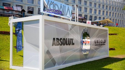 ABSOLUT si Leo Burnett Romania au transformat taramul fantastic UNTOLD intr-un univers multisenzorial cu Absolut Creator