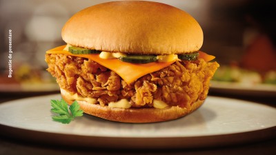 Toamna vine cu noutati: KFC lanseaza un nou produs, Cheesy Booster