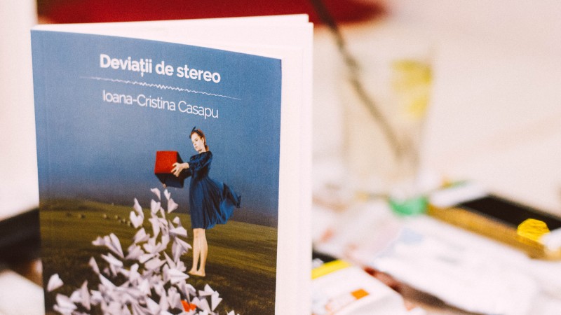 Ioana Cristina Casapu si romanul generatiei Y romanesti, despre apropiere autentica in vremea lui Tinder