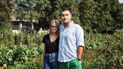 [Fermieri romani] Legume bio de toate culorile cresc la Sibioara, ferma constanteana cu cont de Instagram