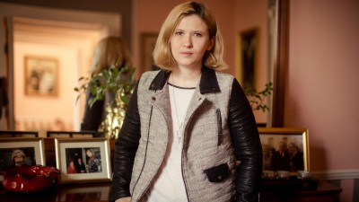 16 ani de presă, unul de PR. Oana Dobre-Dimofte: Tocmai atunci când îți dai jos fardul, oamenii încep să te creadă pe internet