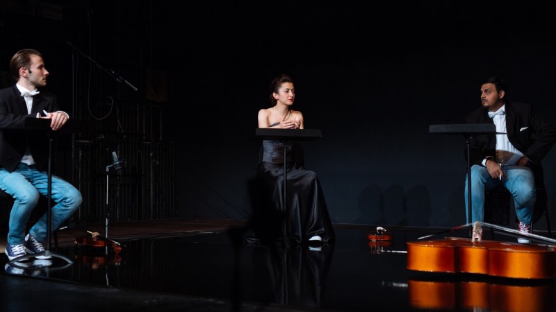 BRD- Groupe Société Générale prezinta turneul "Manifest pentru dialog" despre educatia in familie