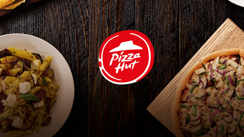 Anul incepe cu vesti bune: cea mai avantajoasa promotie Pizza Hut revine in restaurante