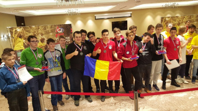 Cu #unpicdeajutor de la BRD, tinerii rom&acirc;ni creatori de roboţi au &icirc;nregistrat o performanţă extraordinară la FTC Russia Open 2017