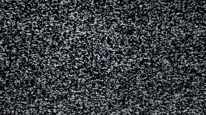 Dilema brandurilor față de televiziunile la care se promovează. Serialul continuă