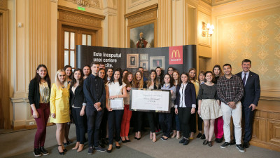 27 de angajați studenți au fost premiați la cea de a 11-a ediție e Burselor McDonald&rsquo;s