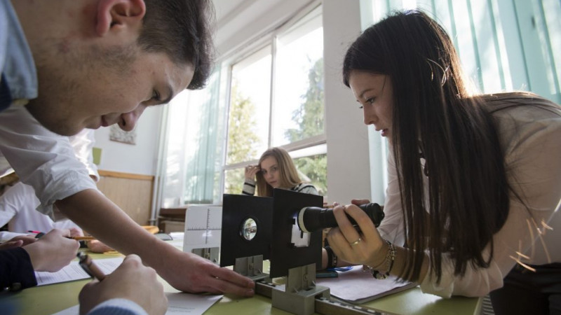 KFC se alătură companiilor care susțin reforma educației