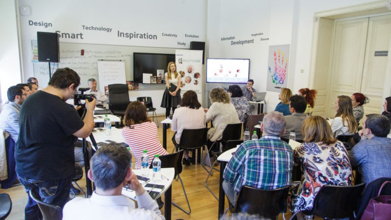 Samsung lansează concursul „eProfesor” prin care caută profesorii digitali ai anului